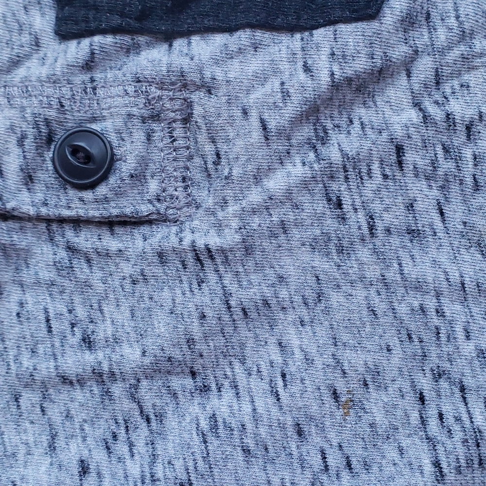 5 Basic TShirts - Picture 7 of 7
